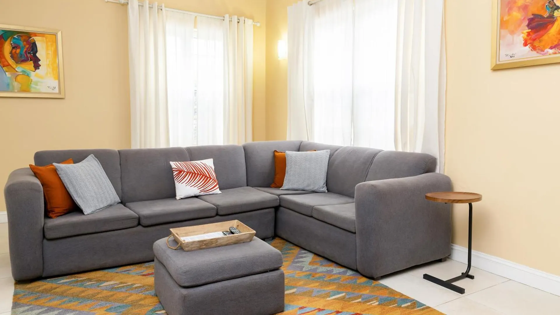 קינגסטון Choose To Be Happy At The Westbury - Two Bedroom Apartment ג'מייקה