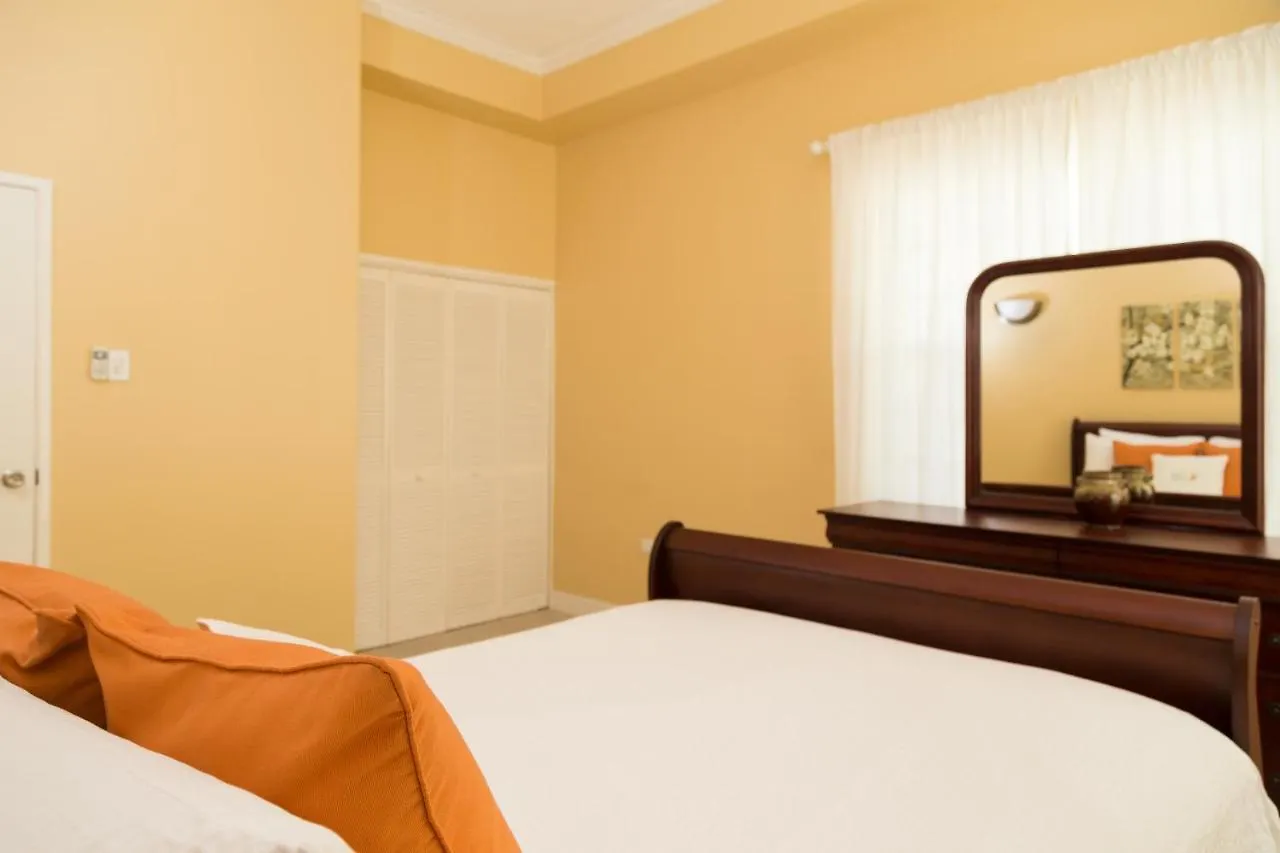קינגסטון Choose To Be Happy At The Westbury - Two Bedroom Apartment