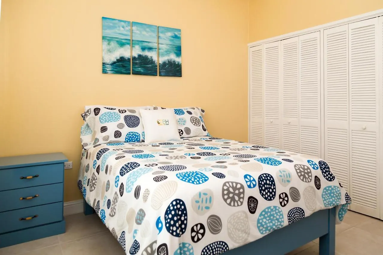 קינגסטון Choose To Be Happy At The Westbury - Two Bedroom Apartment